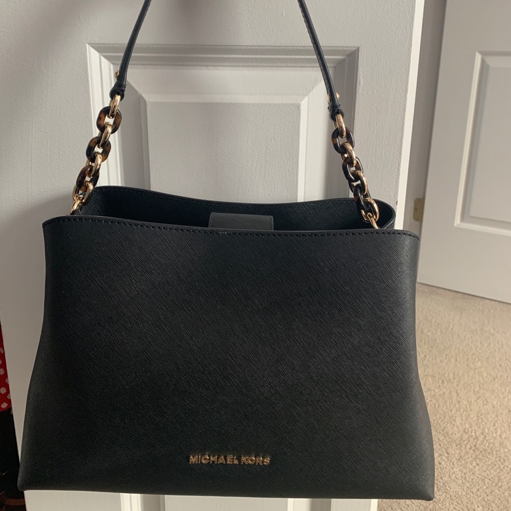 Micheal kors purse